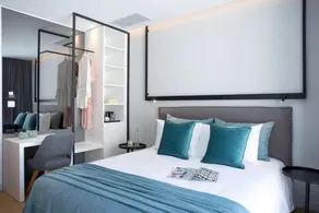 The Alex Monte Kastella, Santikos Collection - Chambre