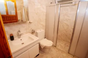 Lumos Homes - Bathroom