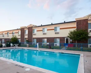 Comfort Inn & Suites Red Oak - Dallas Area - Piscine