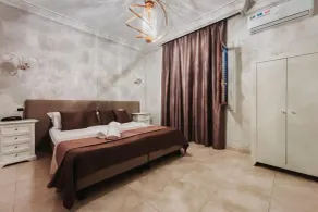 Bee Queen Hotel - Chambre