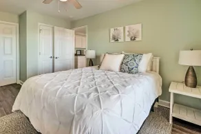 Oak Island Condo - Walk to the Beach! - Innenbereich
