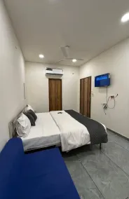 Hotel Rainbow Dwarka - Room