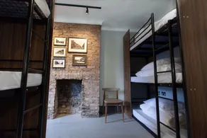 The Crown Hostel & Bar - Rum