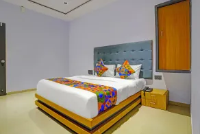 Hotel Nidhivan Palace - Room