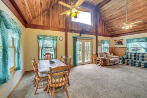 Germfask Home w/ Fire Pit, Grill & Yard Games! - Innenbereich