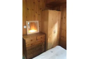 Nuthatch Lodge is set in 24 acres of wood, parkland near the village of Cenarth - Rum