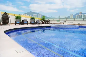 Regal Hongkong Hotel - Piscina