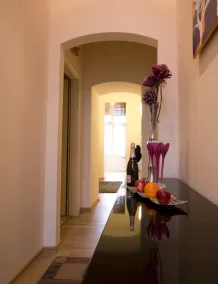 Red Hotel Downtown Unirii - Interior entrance
