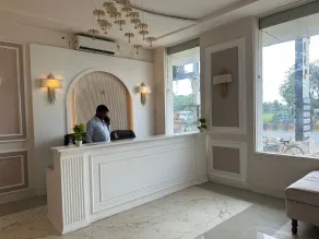 Hotel Raj palace Morena - Recepción