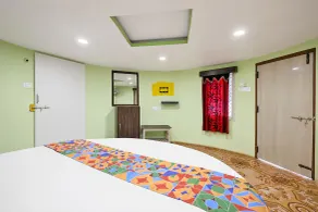 FabHotel B Square Valley - Chambre