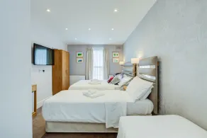 KingswayPark Hotel at Park Avenue - Room