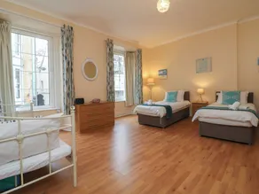 Capstone View - Room
