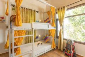 goSTOPS Mukteshwar - Hostel - Room