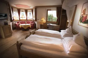 Hotel Garni Concordia - Dolomites Home - Værelse
