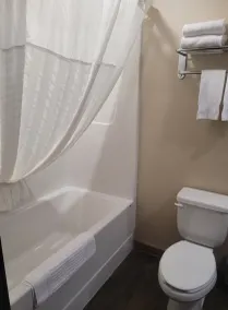 The Kanata Bonnyville - Bathroom