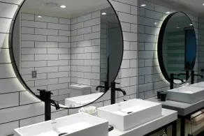 QT Bondi - Bathroom