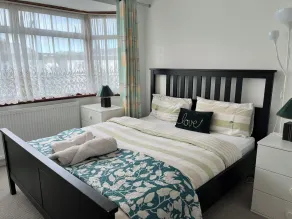 Love and Peace, Petts Wood - Habitación