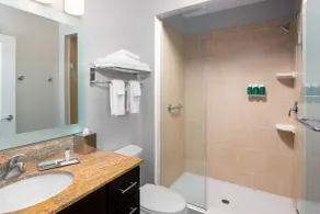 TownePlace Suites Buffalo Airport - Salle de bain
