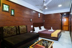 Hotel Kumar Plaza - Chambre