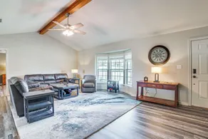 2 Mi to Lake Monticello: Home w/ Large Decks! - Interiør