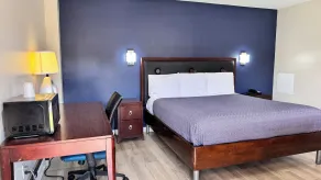 Economy 7 Inn Near Hampton University VA - Chambre