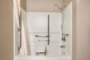 Super 8 by Wyndham Rantoul - Salle de bain