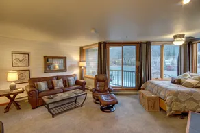 Lakeside 1485 by SummitCove Lodging - Coin séjour