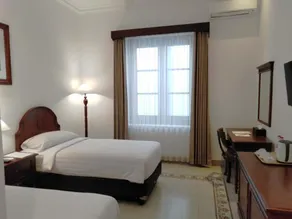 Daroessalam Hotel Syariah - Room