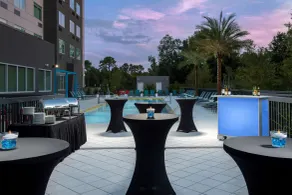 Tru By Hilton Orlando Convention Center Area, FL - Piscine