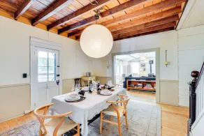 Walk to Vly Creek: Catskills Getaway w/ Porch - Intérieur