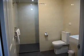 Rainbow Motel Queanbeyan - Badezimmer