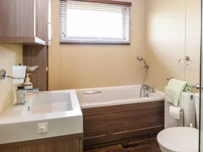 Lodge 26, Fishing Lakes - Baño
