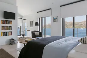 Voll ausgestattete Villa mit Terrasse, privatem Pool und Grill | Poolblick | Perfekt für die Arbeit von Zuhause | Haustiere erlaubt - Zimmer