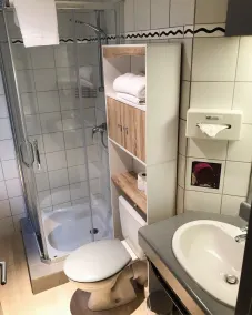 Hôtel Aux Sacres - Salle de bain