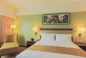 Holiday Inn & Suites Makati by IHG - Værelse