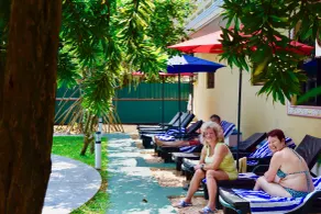 Rico Shadow Guest House & Restaurant - Basseng