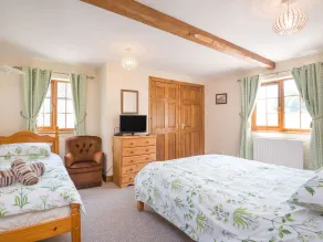 Owl Barn - Room