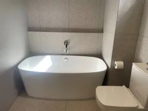 The Wantage Suites - Bathroom