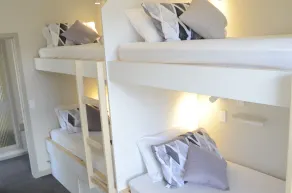 Bridge Backpackers - Chambre