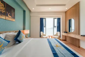 Canary Gold Hotel Quy Nhơn - Beachfront - Iconic Location - Room