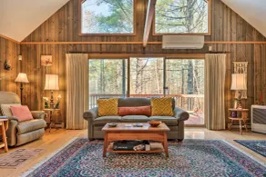 Mountain-View Conway Cabin ~ 9 Mi to Slopes! - Interior