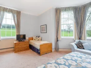 Marshwood Farm B&B and Shepherds Hut - Room