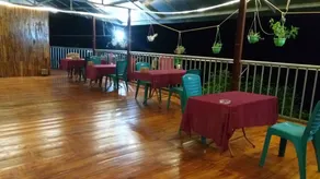 Pac Ngoi Village Homestay - Restaurante