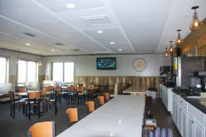Sunlac Inn Lakota - Restaurant