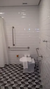 Ramada Encore Centro Tiradentes - Bathroom