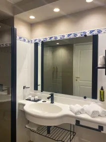 Altafiumara Resort & Spa - Bathroom