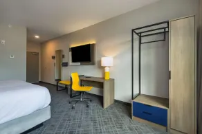 Comfort Inn & Suites - Rum