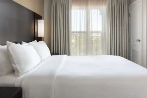 Residence Inn by Marriott Corona Riverside - Chambre