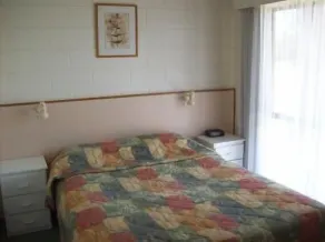 Black swan motor inn - Habitación