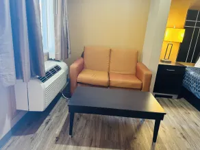 Executive Inn & Suites - Room